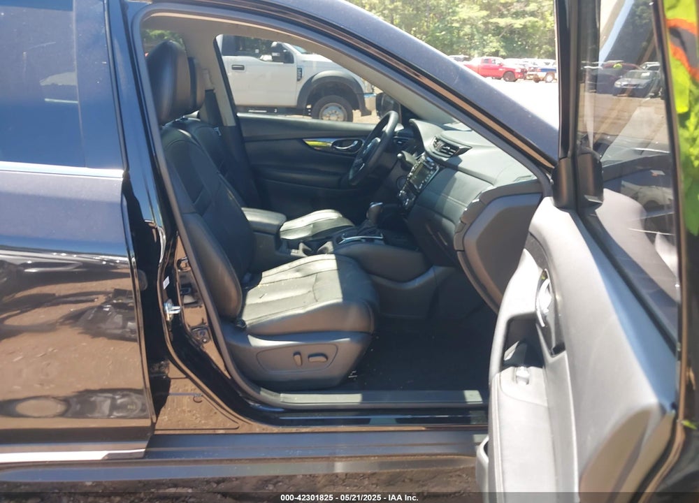 2020 NISSAN ROGUE SL FWD VIN: 5N1AT2MT3LC782613