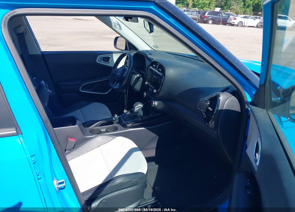 2023 KIA SOUL VIN: KNDJ53AU4P7195370