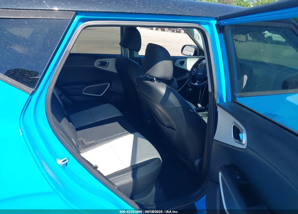 2023 KIA SOUL VIN: KNDJ53AU4P7195370