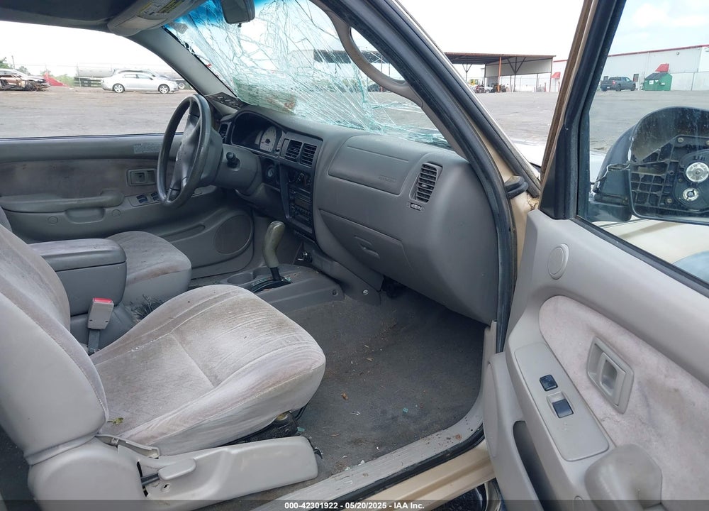 2001 TOYOTA TACOMA PRERUNNER V6 VIN: 5TEGN92N81Z805730