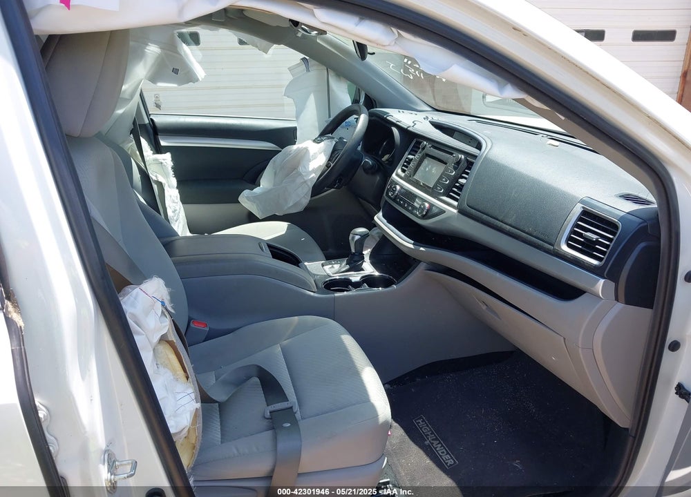 2019 TOYOTA HIGHLANDER HYBRID VIN: 5TDBGRFH6KS070611