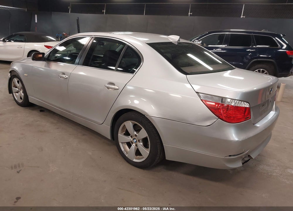2007 BMW 530XI VIN: WBANF73517CU24541