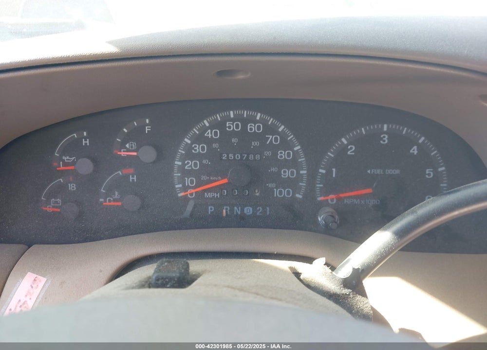 1998 FORD EXPEDITION EDDIE BAUER/XLT VIN: 1FMRU18W9WLB50203