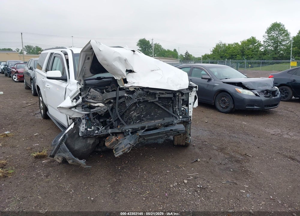 2016 CHEVROLET SUBURBAN VIN: 1GNSKHKC0GR361587