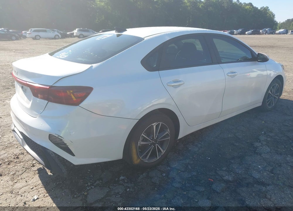 2024 KIA FORTE LXS VIN: 3KPF24AD0RE778218
