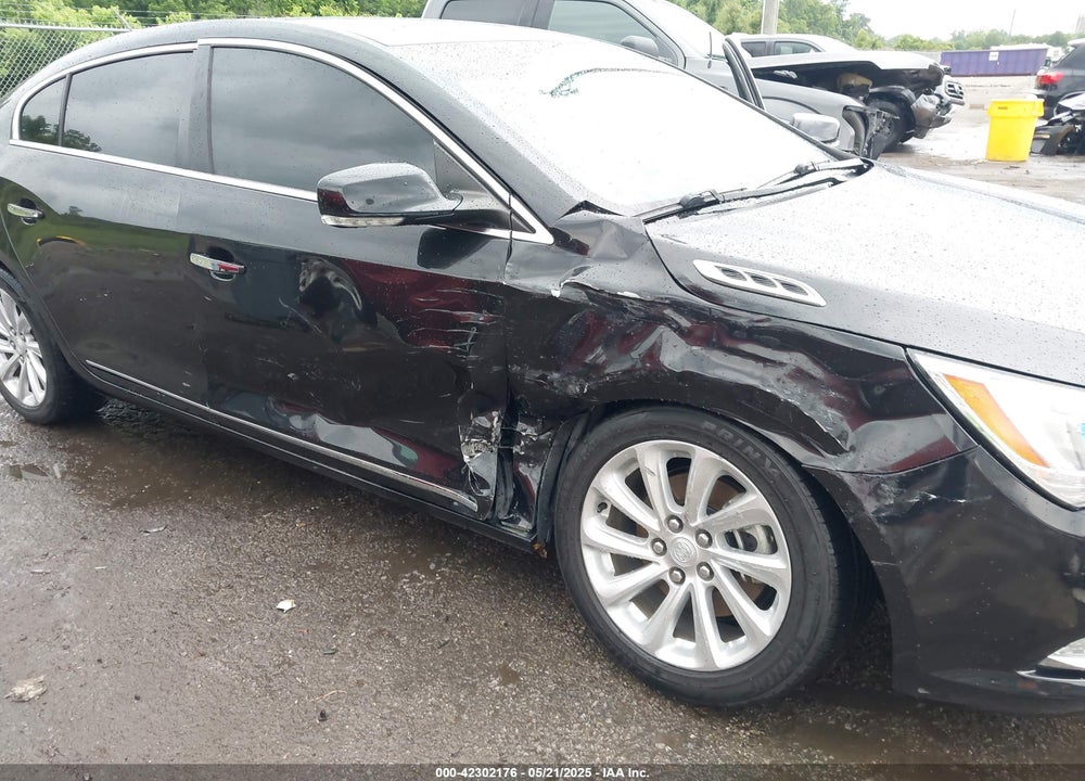 2014 BUICK LACROSSE VIN: 1G4GB5G32EF253133