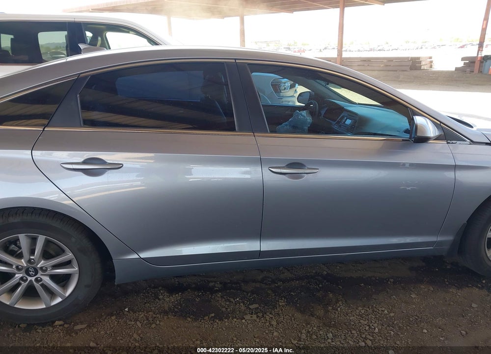 2015 HYUNDAI SONATA VIN: 5NPE24AF9FH205600