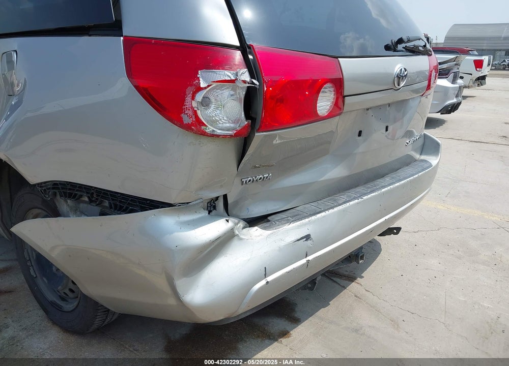 2008 TOYOTA SIENNA VIN: 5TDZK23C78S192822