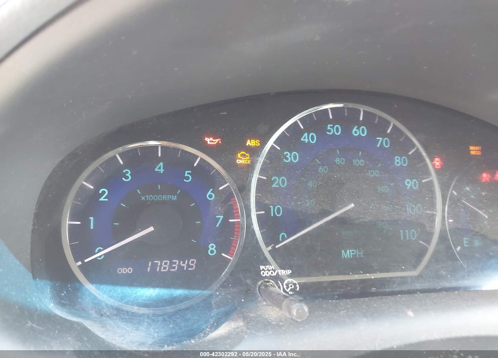 2008 TOYOTA SIENNA VIN: 5TDZK23C78S192822