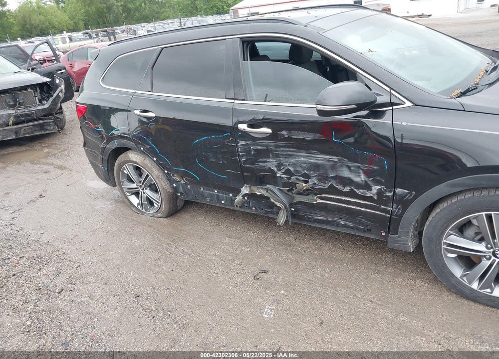 2016 HYUNDAI SANTA FE VIN: KM8SR4HF4GU132952