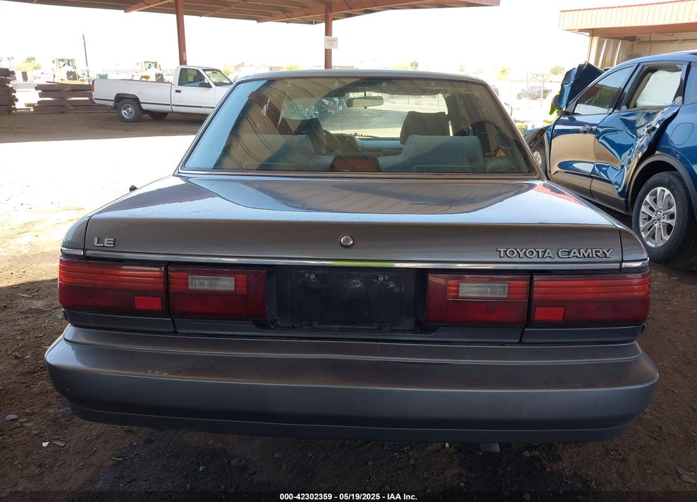 1989 TOYOTA CAMRY VIN: 4T1SV22E7KU046754