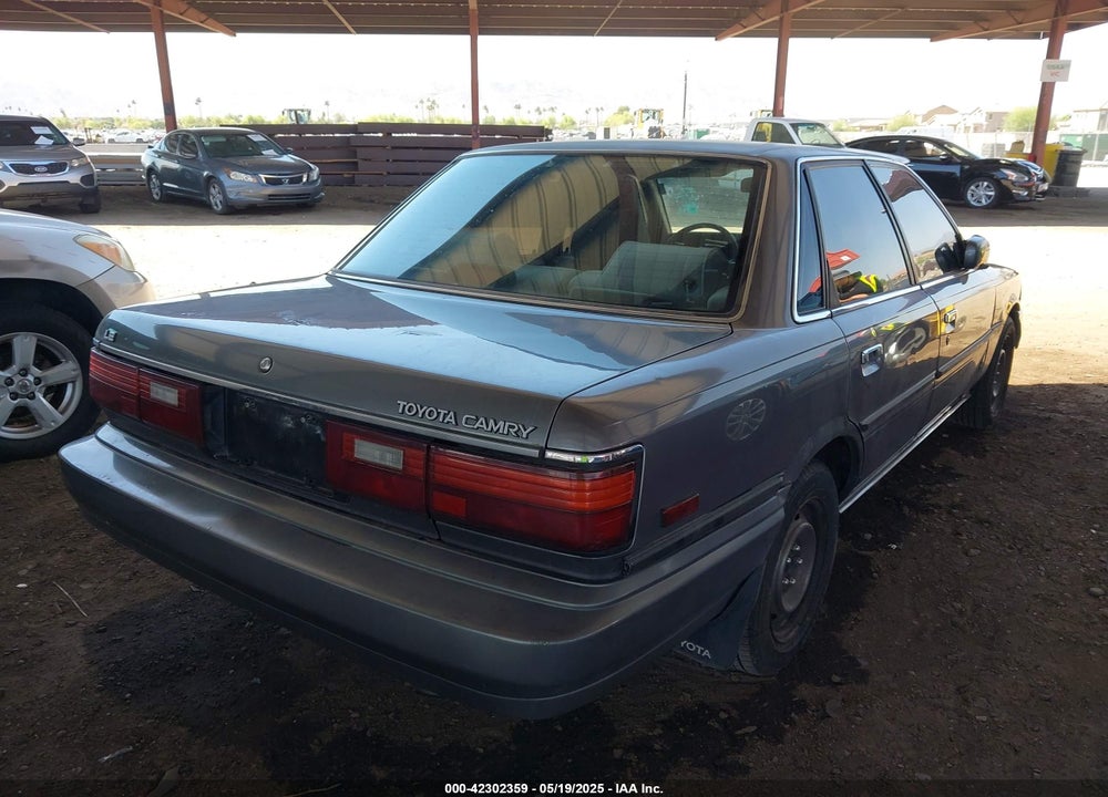 1989 TOYOTA CAMRY VIN: 4T1SV22E7KU046754