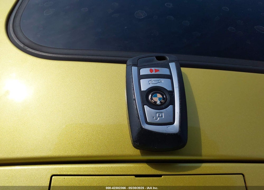 2016 BMW M4 VIN: WBS3R9C53GK335825