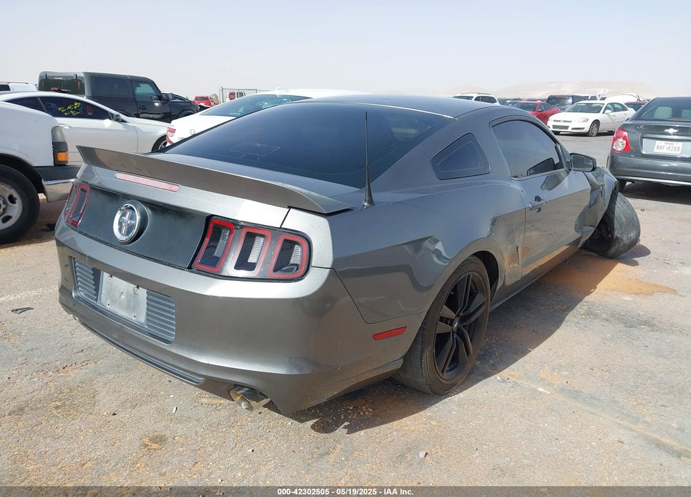 2013 FORD MUSTANG V6 VIN: 1ZVBP8AM7D5268215