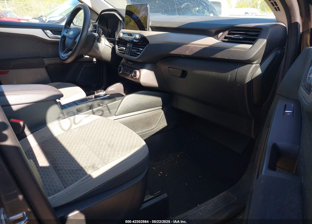 2020 FORD ESCAPE SE VIN: 1FMCU9G63LUC13520