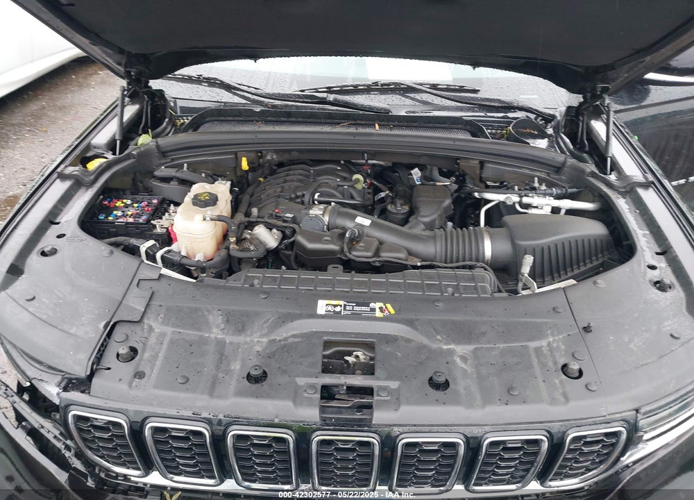2021 JEEP GRAND CHEROKEE L VIN: 1C4RJKBG1M8137417