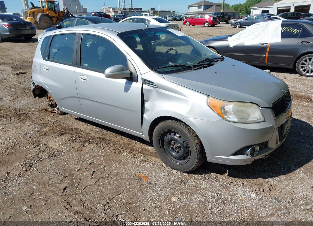 2010 CHEVROLET AVEO LT VIN: KL1TG6DE2AB113141