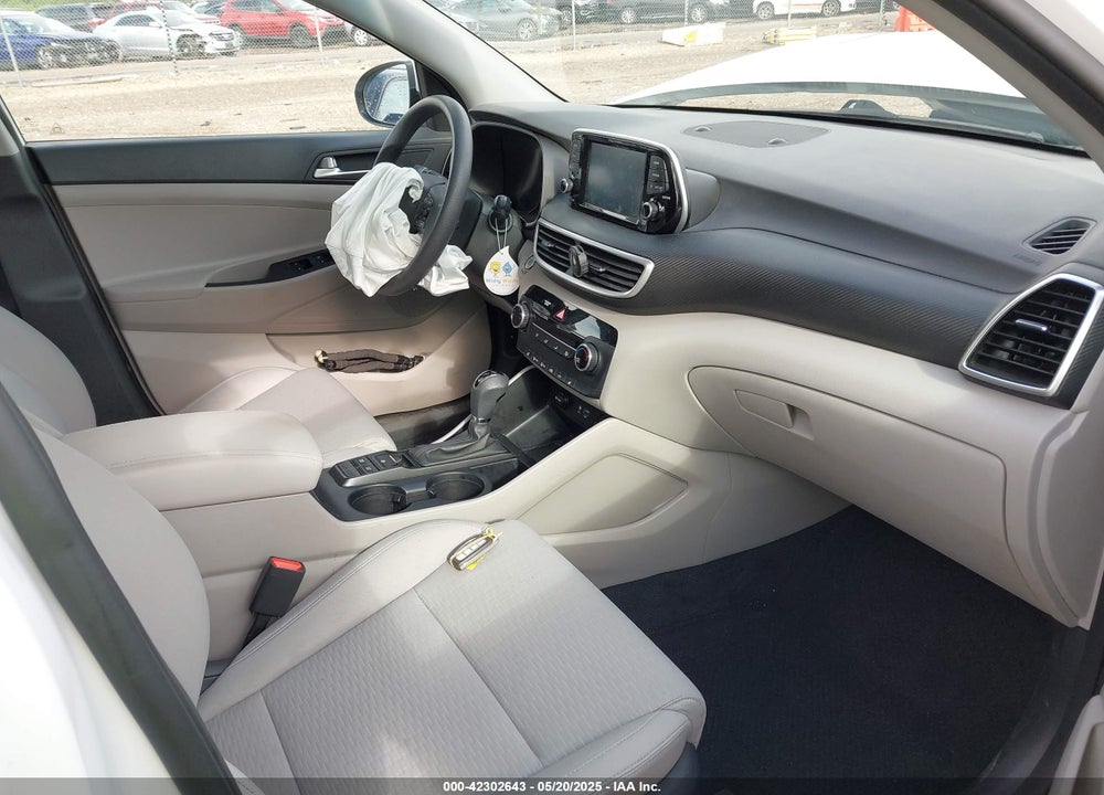 2019 HYUNDAI TUCSON VALUE VIN: KM8J33A41KU013023