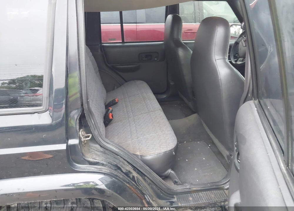 2000 JEEP CHEROKEE SPORT VIN: 1J4FF48S4YL145195