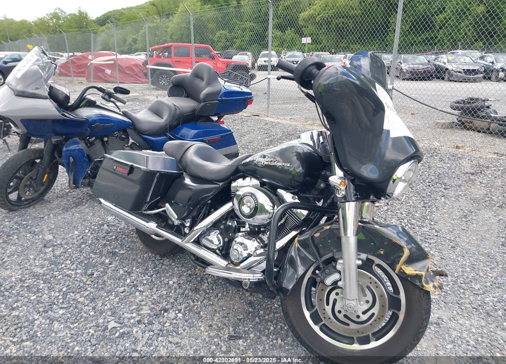 2007 HARLEY-DAVIDSON FLHX VIN: 1HD1KB4157Y669243
