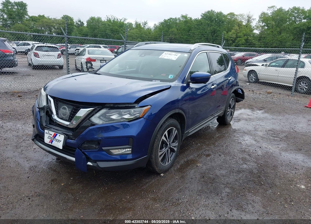 2017 NISSAN ROGUE VIN: JN8AT2MV0HW013566