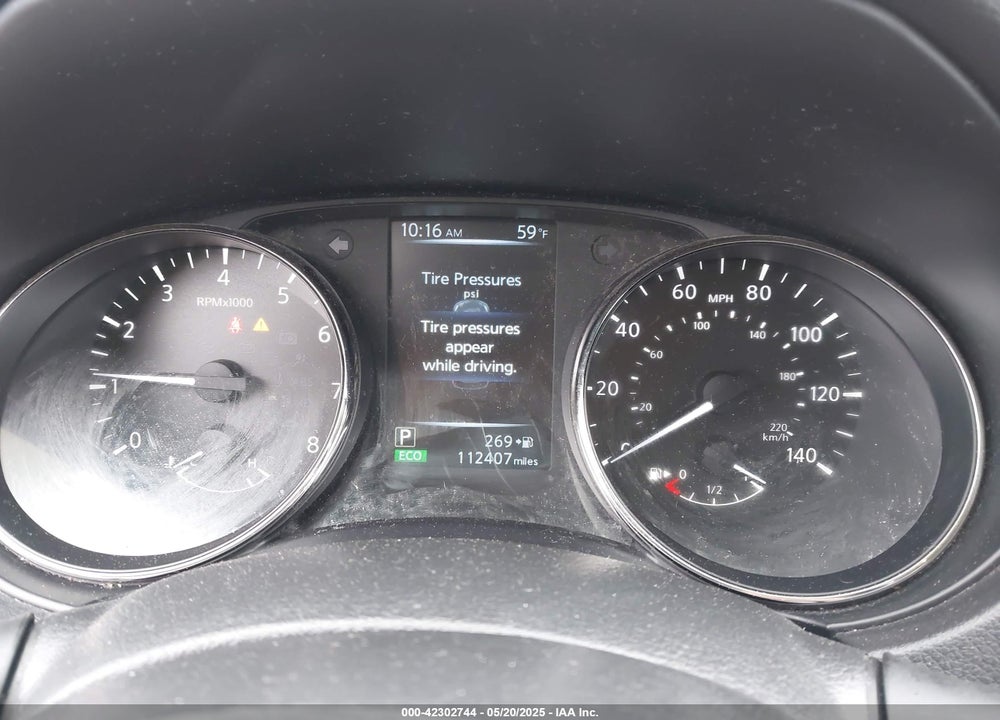 2017 NISSAN ROGUE VIN: JN8AT2MV0HW013566