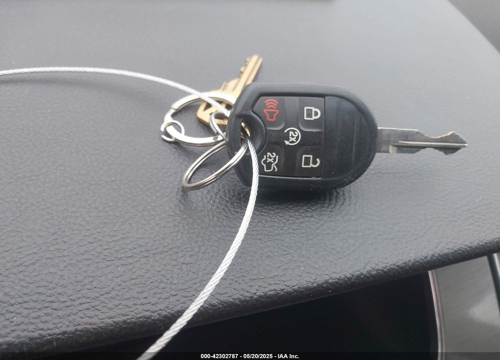 2013 FORD TAURUS SEL VIN: 1FAHP2E81DG163977