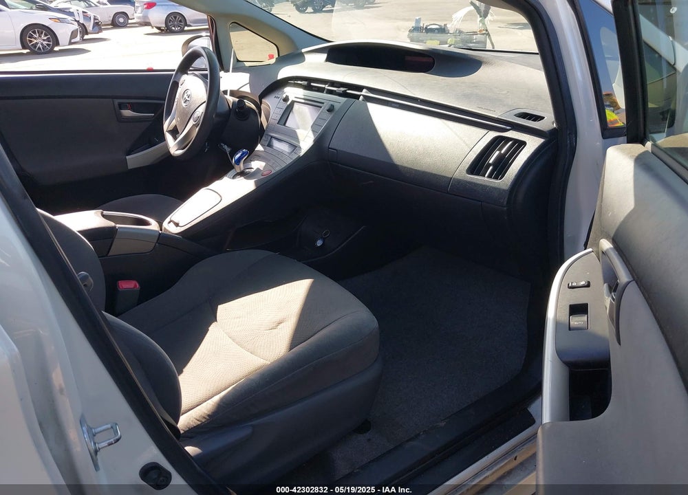 2012 TOYOTA PRIUS VIN: JTDKN3DU2C5404689
