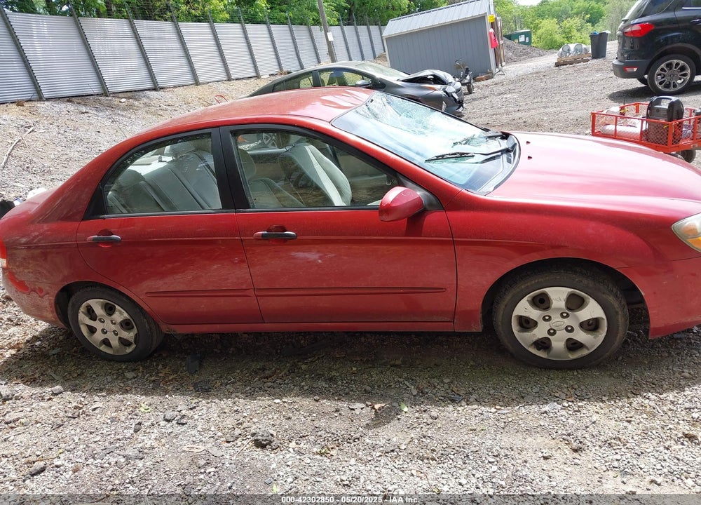 2009 KIA SPECTRA VIN: KNAFE221995651296