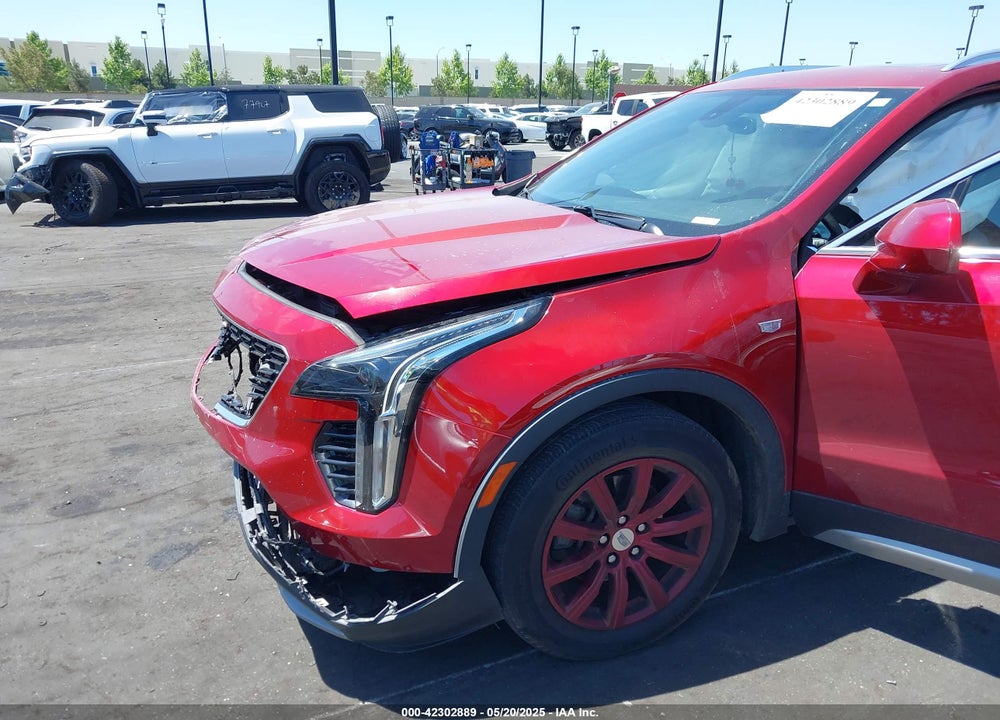 2019 CADILLAC XT4 VIN: 1GYFZCR40KF136453