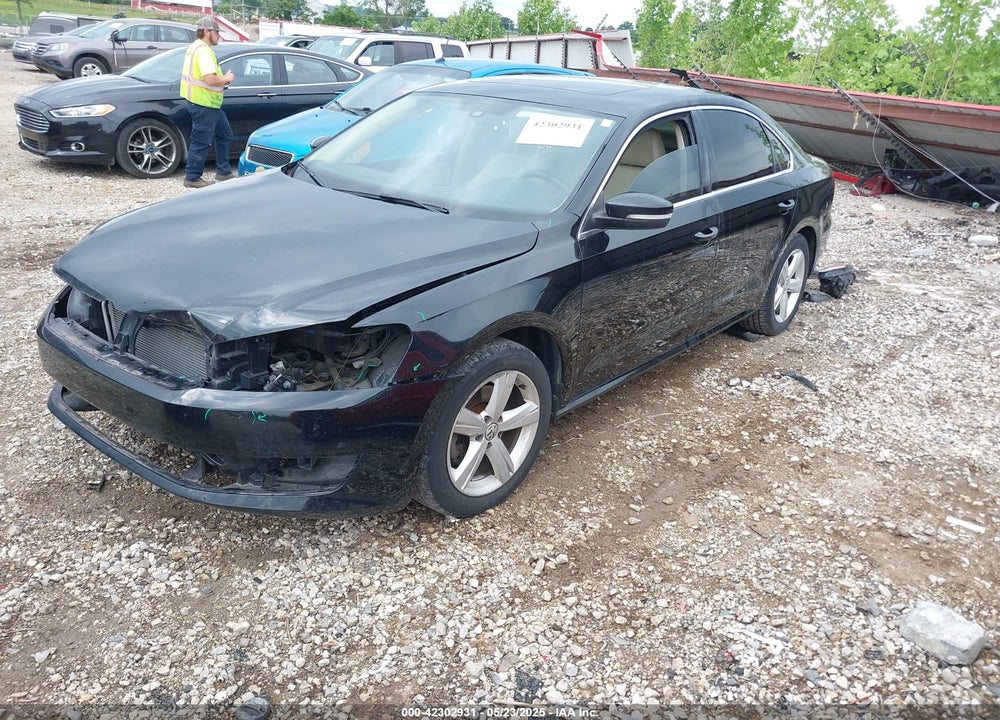 2013 VOLKSWAGEN PASSAT 2.0L TDI SE VIN: 1VWBN7A34DC109784