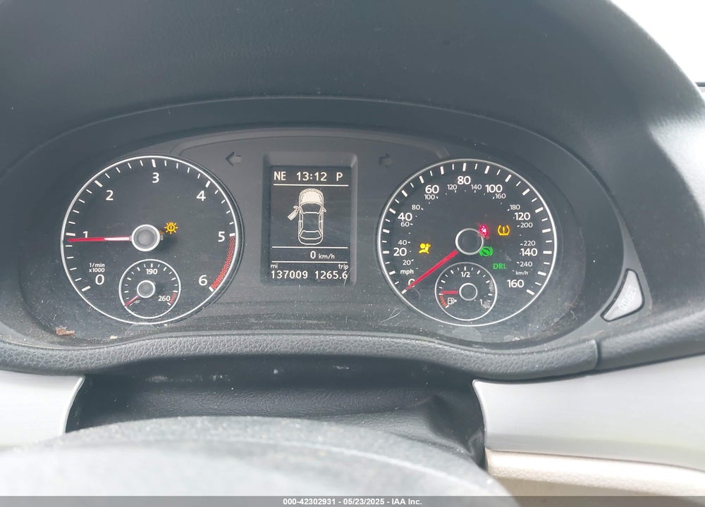 2013 VOLKSWAGEN PASSAT 2.0L TDI SE VIN: 1VWBN7A34DC109784