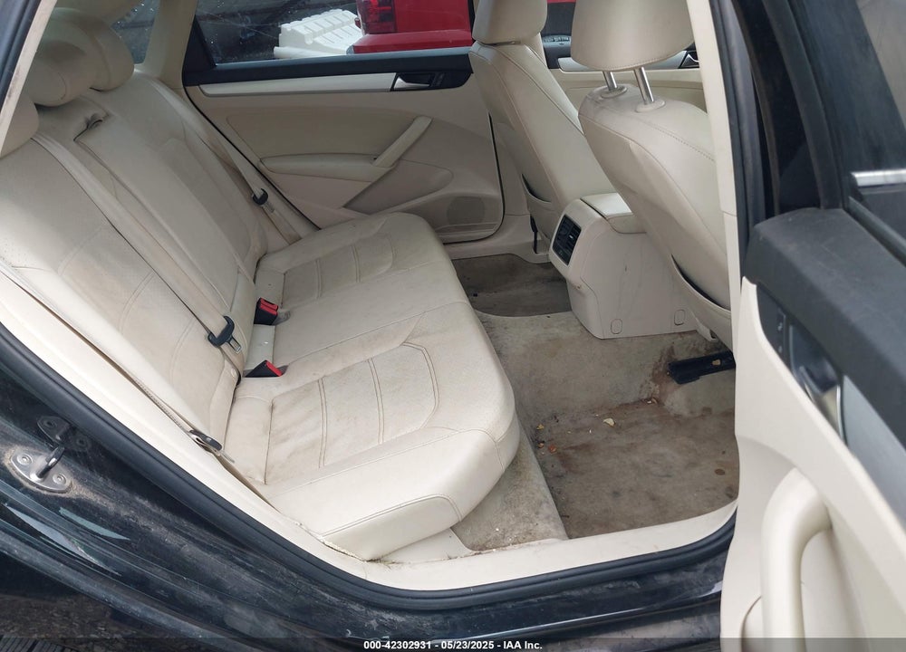 2013 VOLKSWAGEN PASSAT 2.0L TDI SE VIN: 1VWBN7A34DC109784