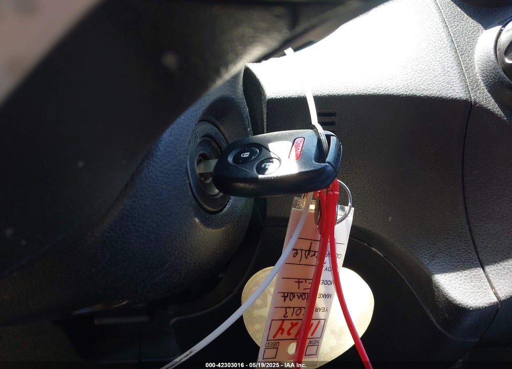 2013 HONDA FIT SPORT VIN: JHMGE8H57DC045146