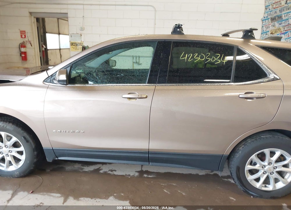 2018 CHEVROLET EQUINOX VIN: 2GNAXSEV1J6233885