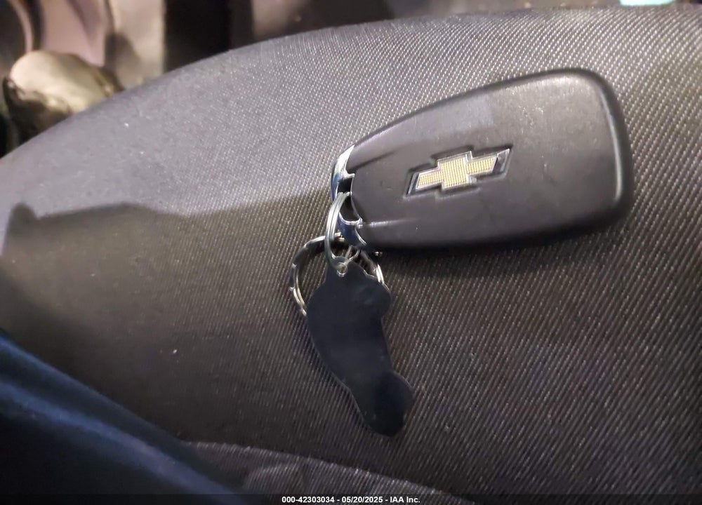 2018 CHEVROLET EQUINOX VIN: 2GNAXSEV1J6233885
