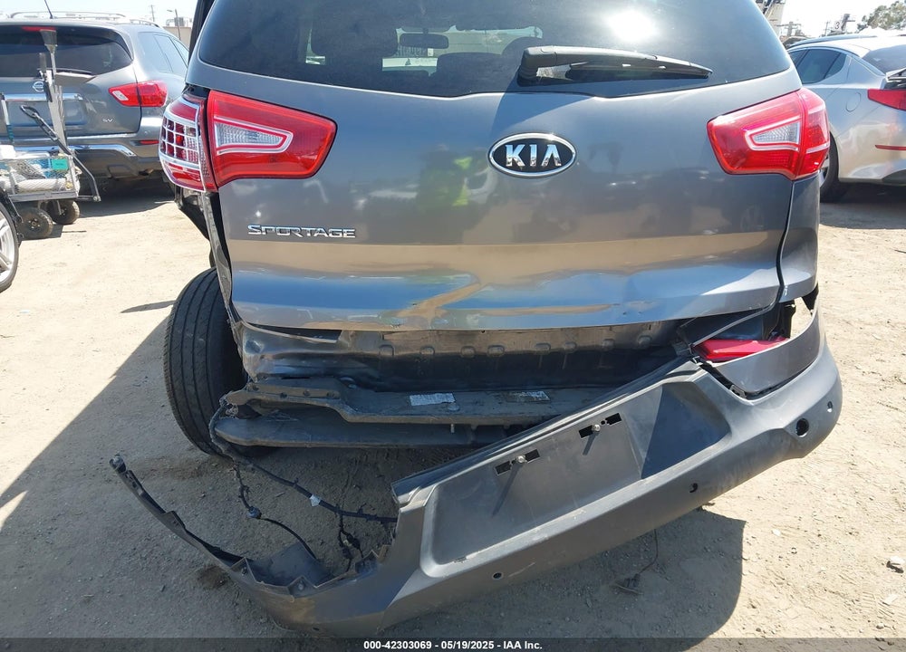 2011 KIA SPORTAGE LX VIN: KNDPBCA20B7170217