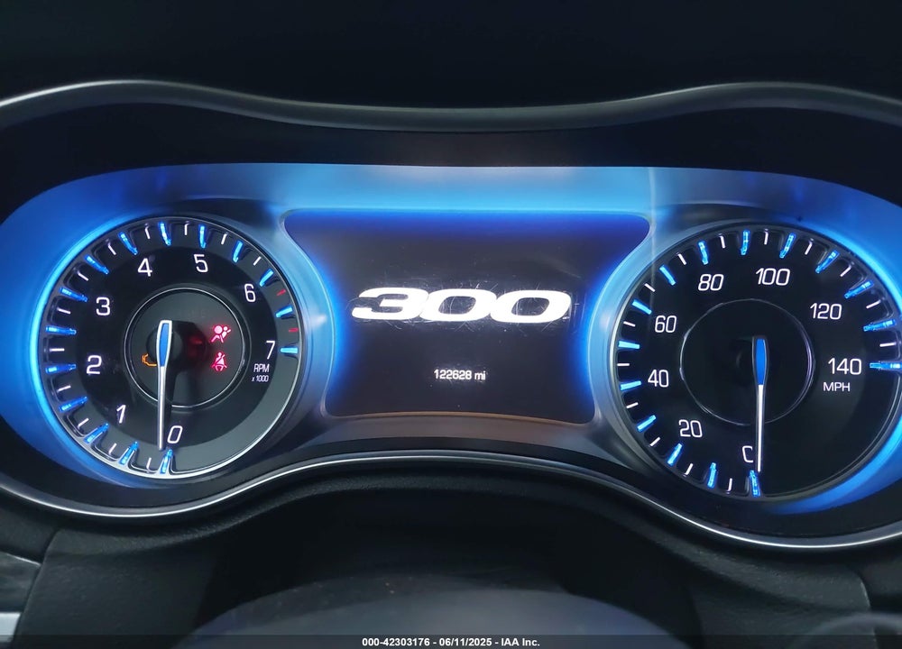 2018 CHRYSLER 300 VIN: 2C3CCAAG7JH285772