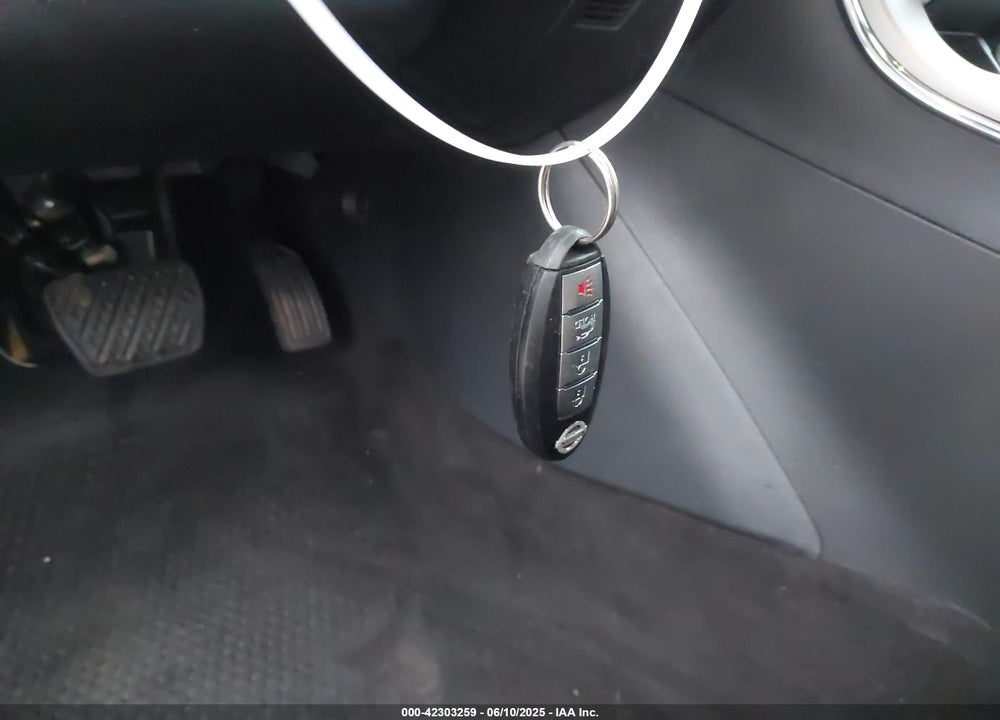 2015 NISSAN SENTRA SV VIN: 3N1AB7AP2FY289239