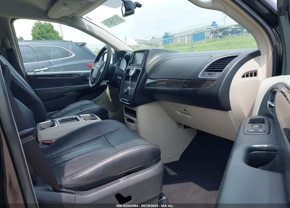 2012 CHRYSLER TOWN & COUNTRY VIN: 2C4RC1BG0CR212860