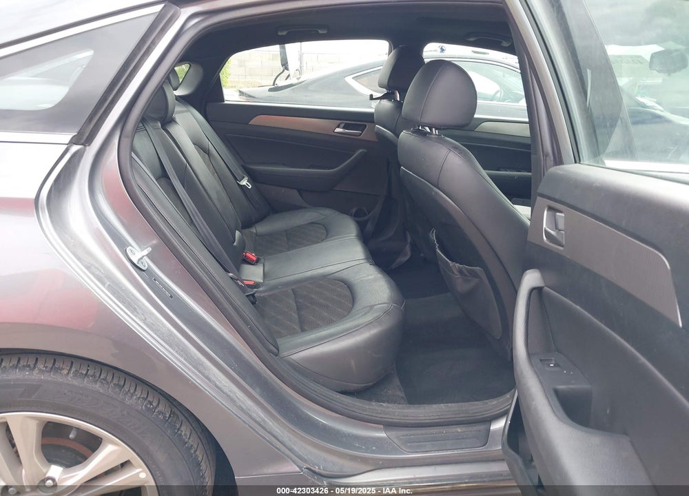 2019 HYUNDAI SONATA SPORT VIN: 5NPE34AF3KH758220
