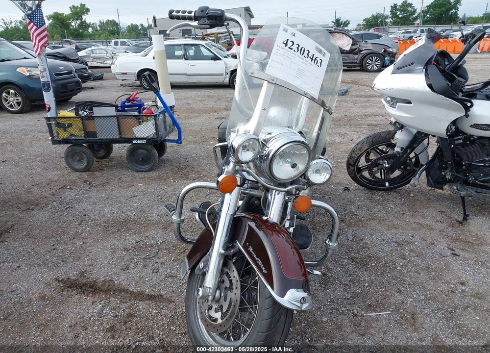 2011 HARLEY-DAVIDSON FLHRC VIN: 1HD1FRM17BB636818