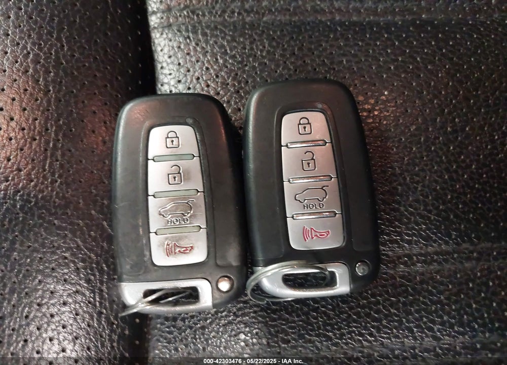 2012 KIA SORENTO VIN: 5XYKUDA29CG209028