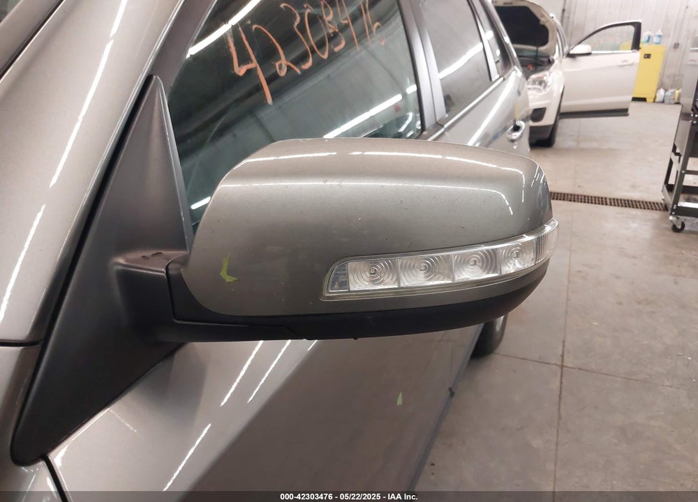 2012 KIA SORENTO VIN: 5XYKUDA29CG209028