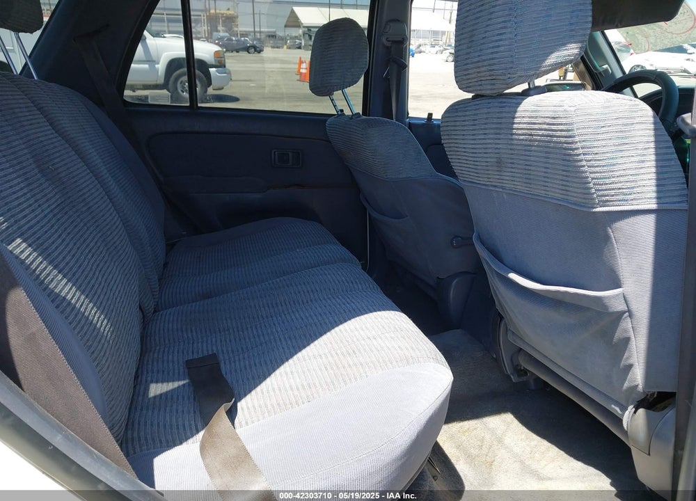 1997 TOYOTA 4RUNNER SR5 V6 VIN: JT3GN86R0V0025626
