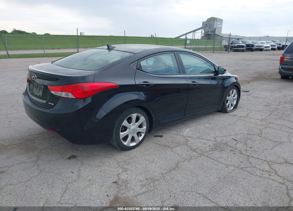 2011 HYUNDAI ELANTRA LIMITED (ULSAN PLANT) VIN: KMHDH4AE3BU099030