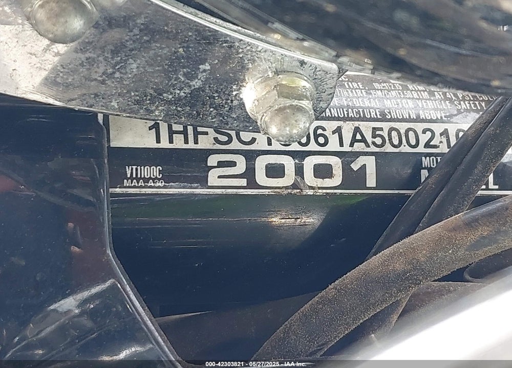 2001 HONDA VT1100 C VIN: 1HFSC18061A500210