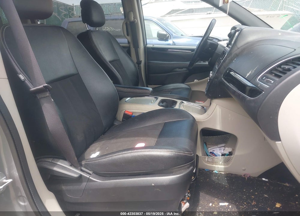 2019 DODGE GRAND CARAVAN SXT VIN: 2C4RDGCG7KR716495