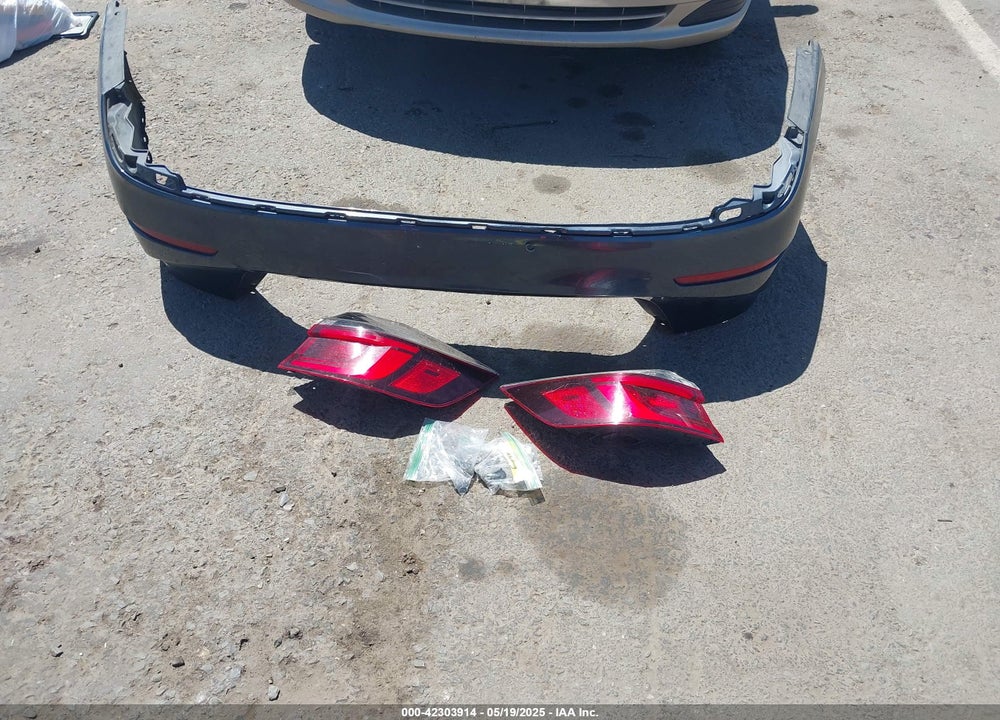 2022 HONDA INSIGHT TOURING VIN: 19XZE4F90NE001251