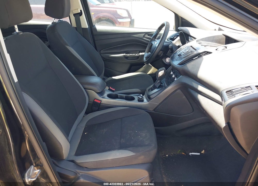 2014 FORD ESCAPE VIN: 1FMCU0F70EUA27751